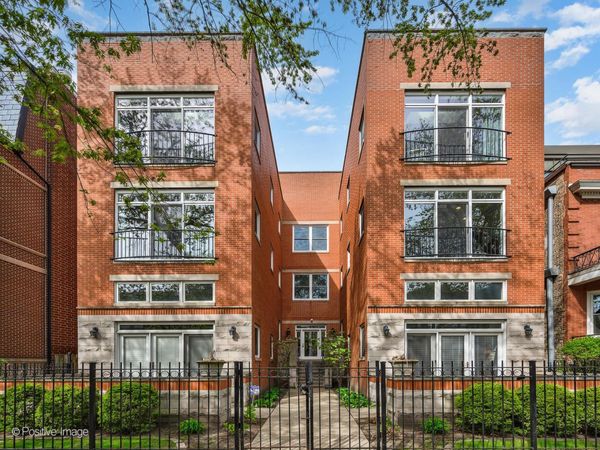 3834 N Greenview Avenue , Unit 2N, Chicago, IL 60613