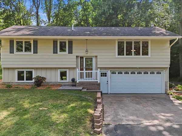 9405 Fox Valley Drive , Corcoran, MN 55340