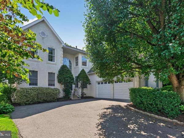 135 AUGUSTA DRIVE, MOORESTOWN, NJ 08057