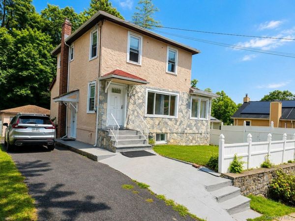 98 Bushey Avenue , Yonkers, NY 10710