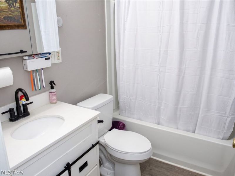2657 22nd Street NE, Canton, OH 44705 Photo 9