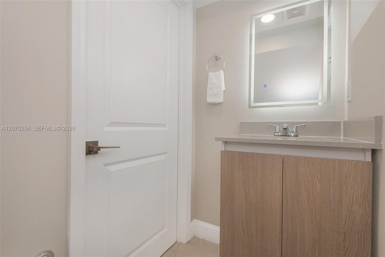 507 NW 8th Ave , Unit 1, Fort Lauderdale, FL 33311 Photo