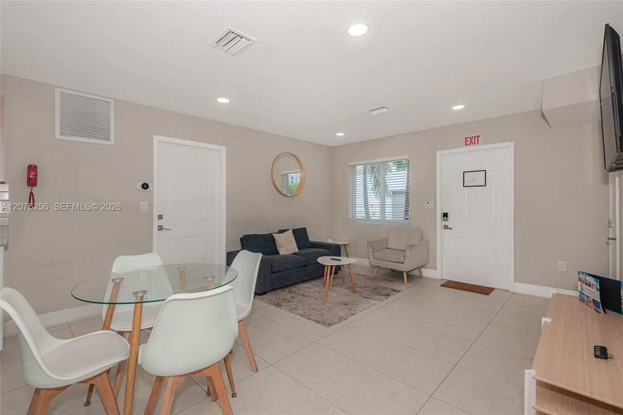 507 NW 8th Ave , Unit 1, Fort Lauderdale, FL 33311 Photo