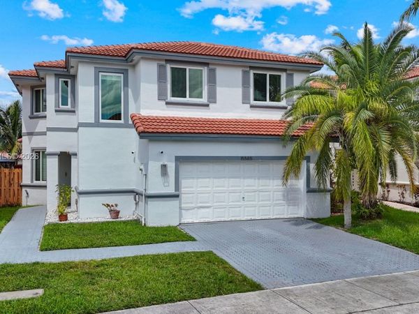 15585 SW 112th Way, Miami, FL 33196