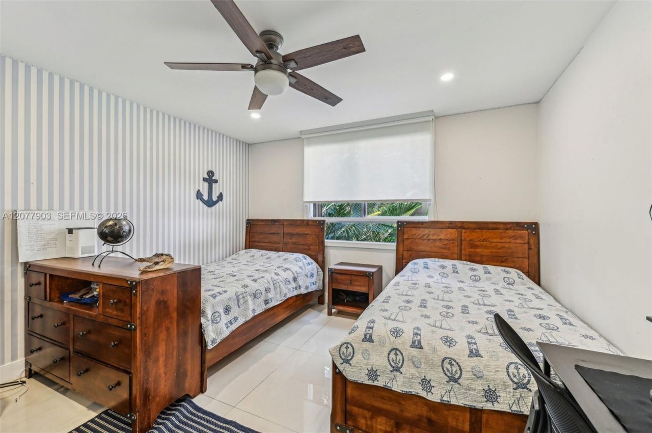 121 Crandon Blvd , Unit 251, Key Biscayne, FL 33149 Photo