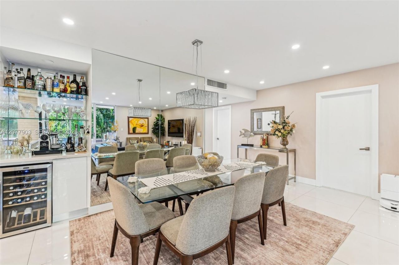121 Crandon Blvd , Unit 251, Key Biscayne, FL 33149 Photo