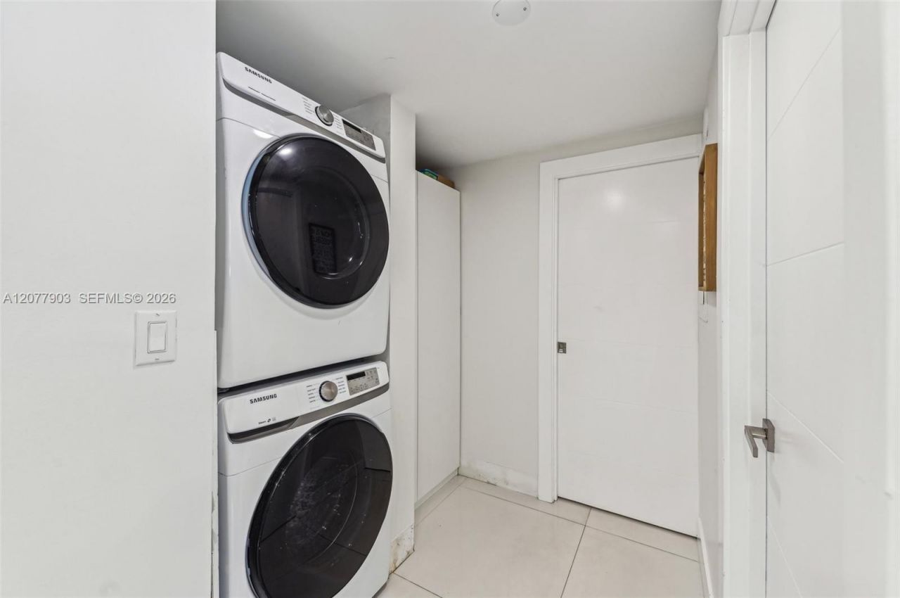121 Crandon Blvd , Unit 251, Key Biscayne, FL 33149 Photo