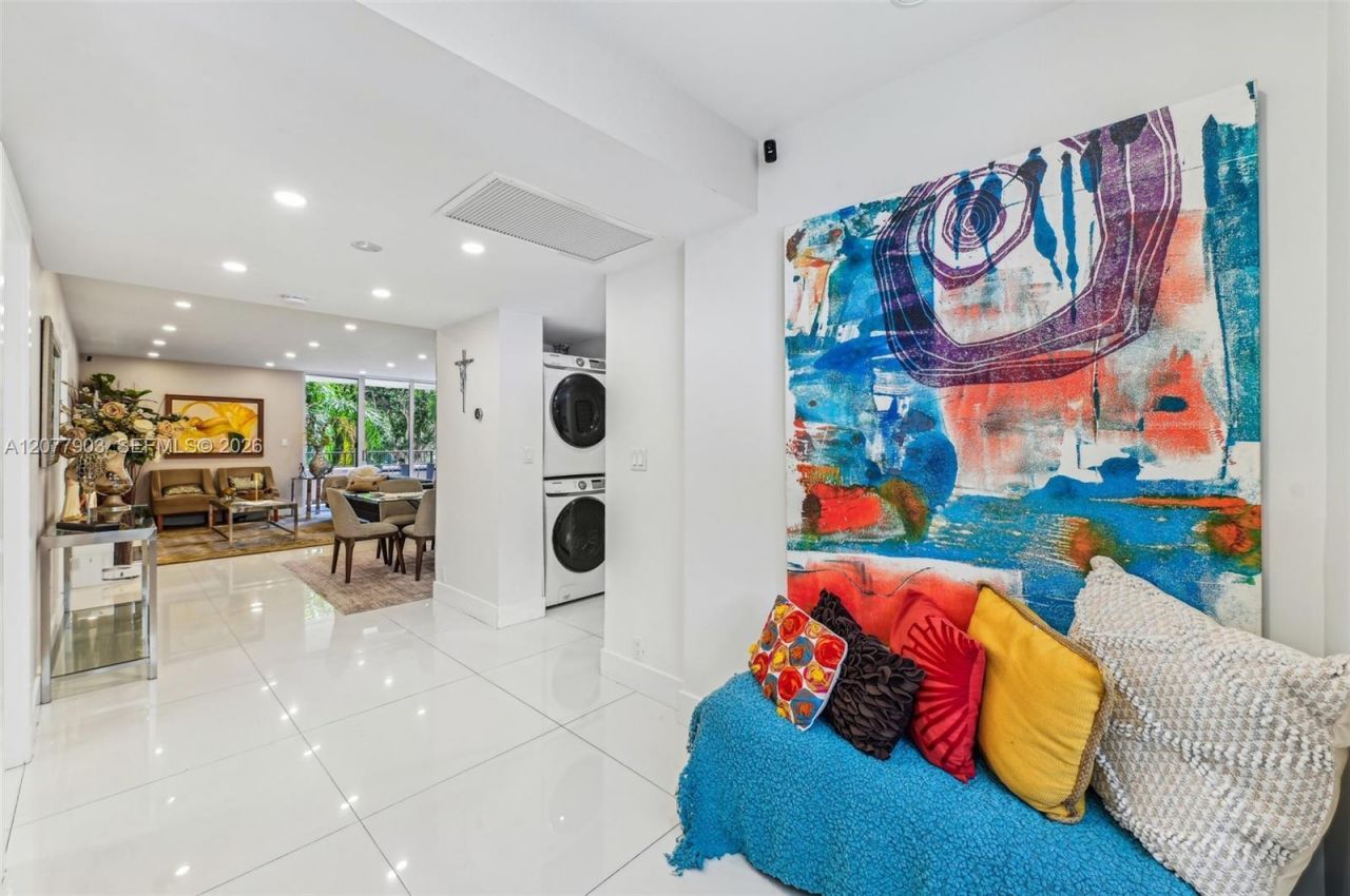 121 Crandon Blvd , Unit 251, Key Biscayne, FL 33149 Photo