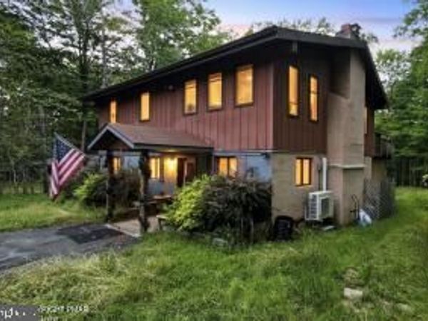 65 LIVINGSTON LANE, GOULDSBORO, PA 18424