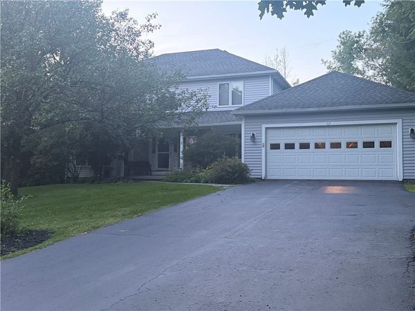 5 Owls Rst, Honeoye Falls, NY 14472