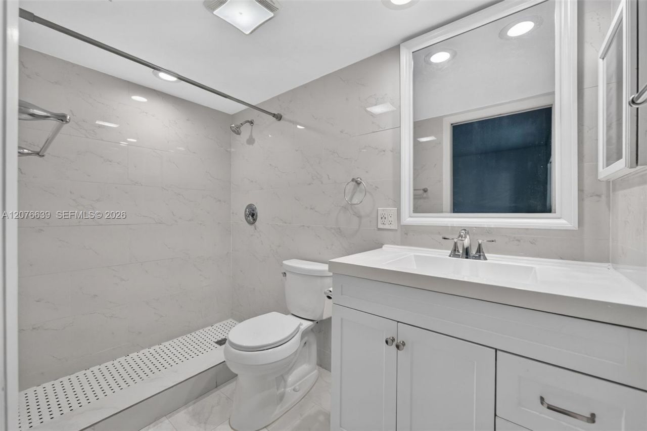8415 SW 107th Ave , Unit 143W, Miami, FL 33173 Photo