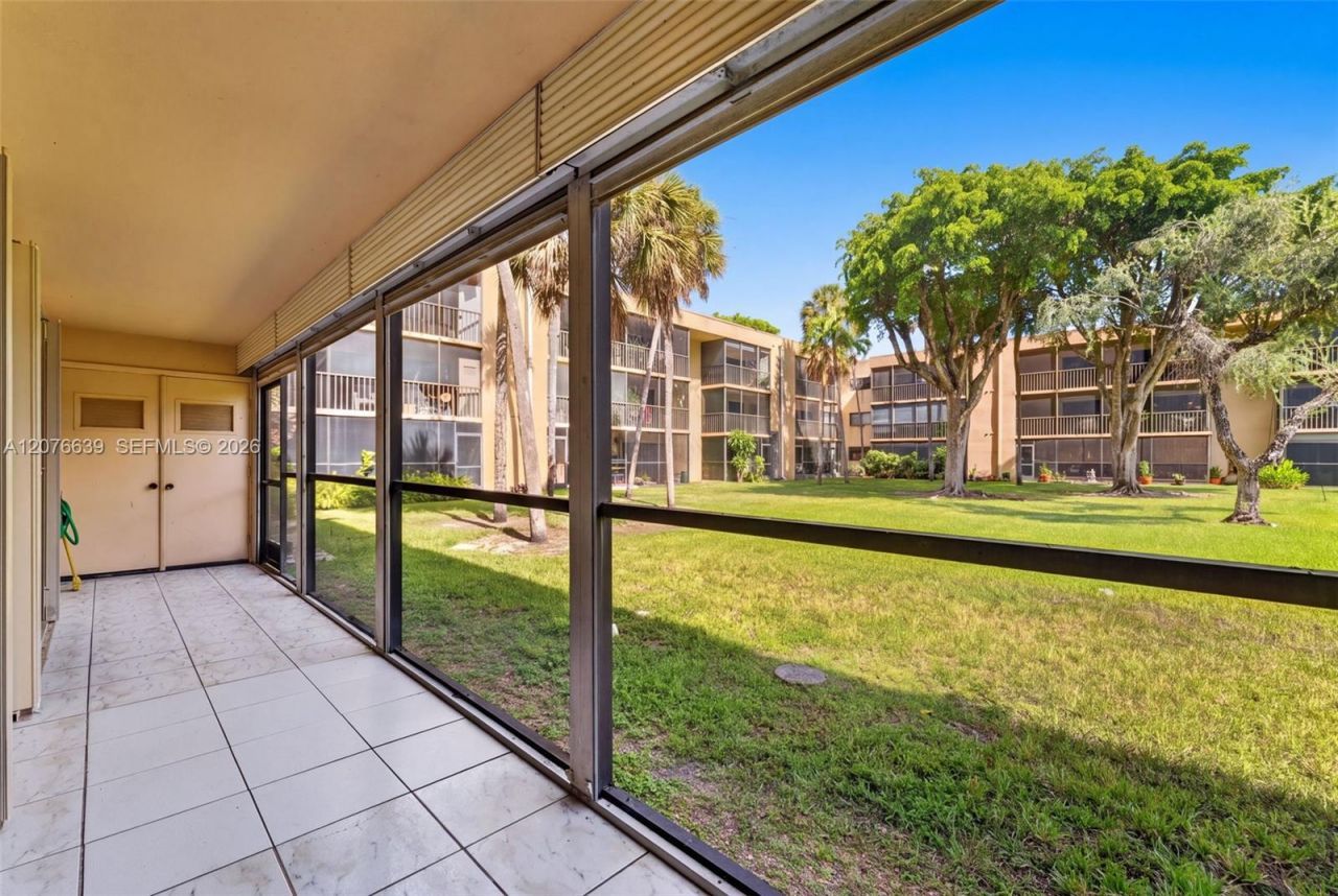 8415 SW 107th Ave , Unit 143W, Miami, FL 33173 Photo