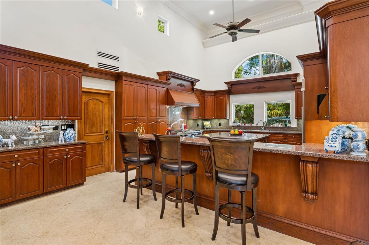 6600 SW 111th St, Pinecrest, FL 33156 Photo