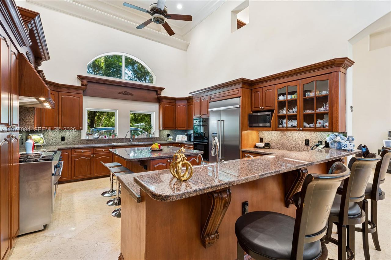 6600 SW 111th St, Pinecrest, FL 33156 Photo