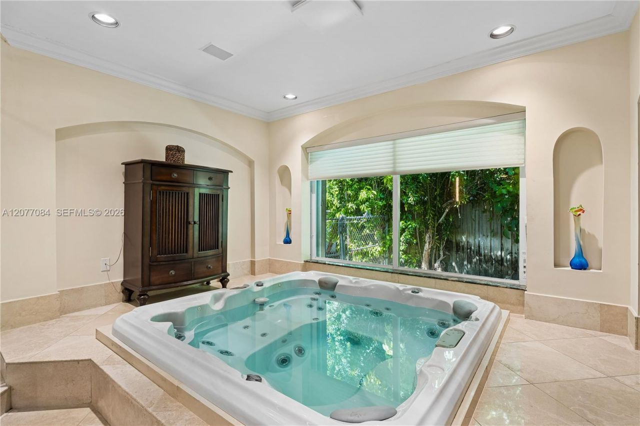 6600 SW 111th St, Pinecrest, FL 33156 Photo