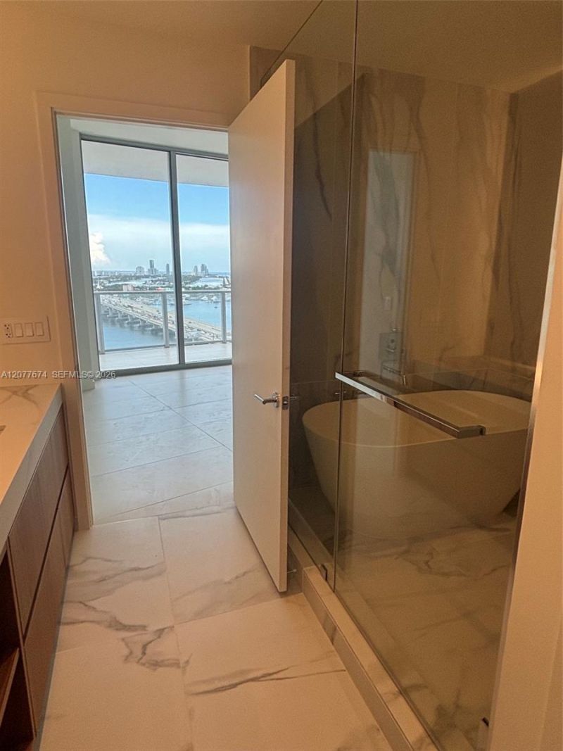 1400 Biscayne Blvd, Unit 2106, Miami, FL 33132 Photo