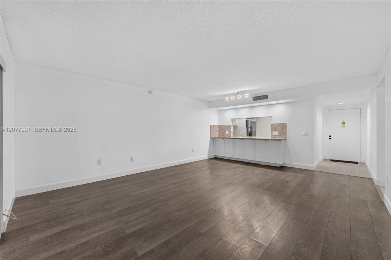 8415 SW 107th Ave, Unit 143W, Miami, FL 33173 Photo