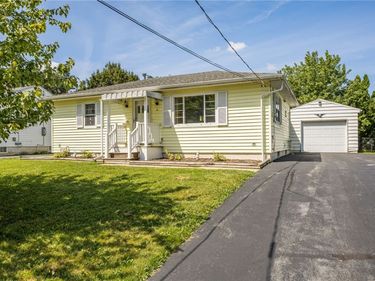 4 Dewey Avenue , Batavia, NY 14020