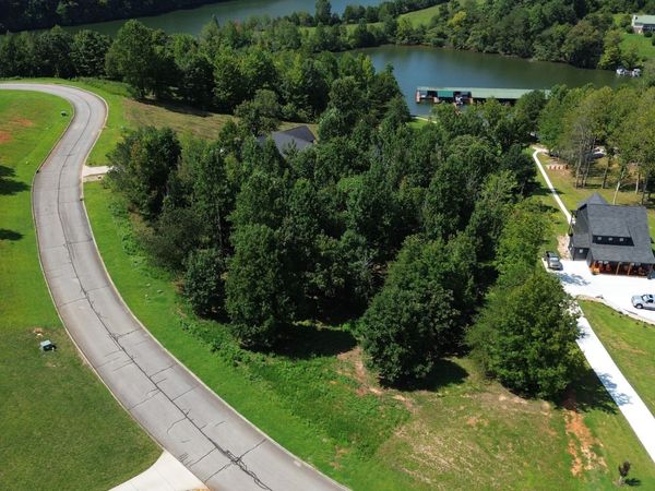 1 Serenity Dr , Unit 51, Harriman, TN 37748