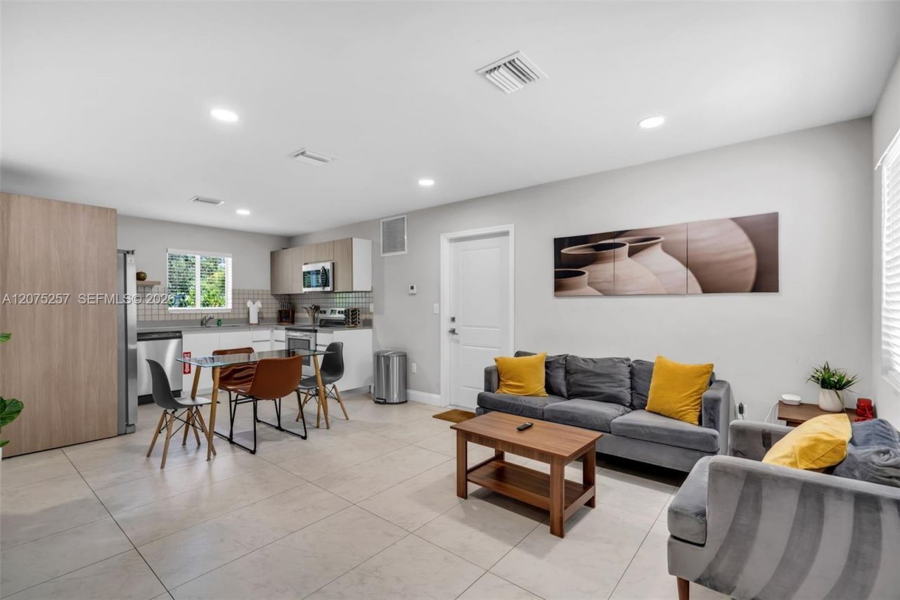 507 NW 8th Ave , Unit 2, Fort Lauderdale, FL 33311 Photo