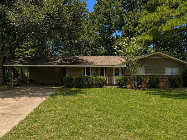 260 S Canton Club, Jackson, MS 39211