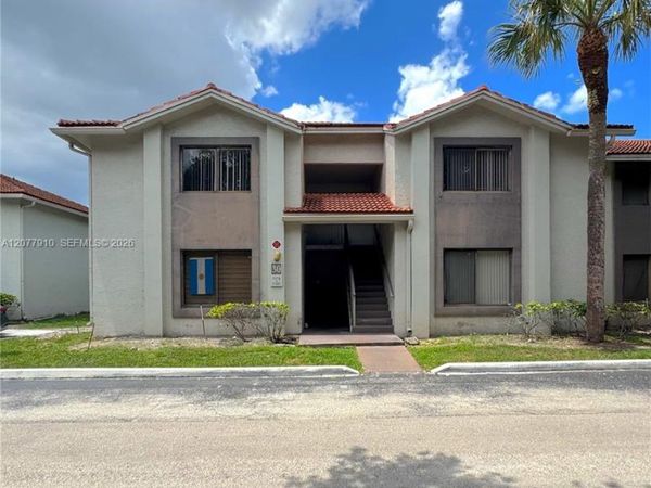 3280 Coral Lake Ln , Unit 3280, Coral Springs, FL 33065