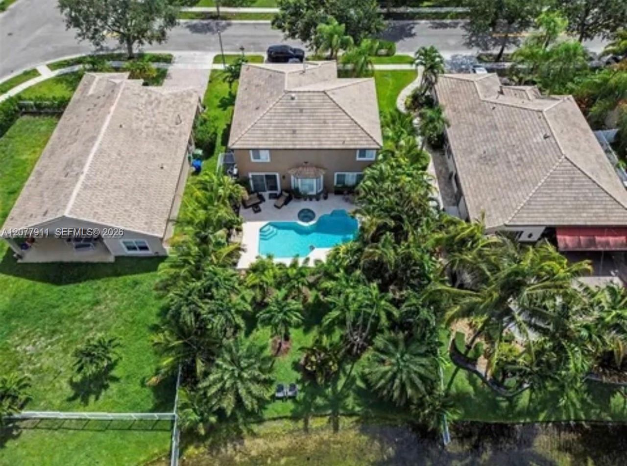 1532 NW 133rd Ave, Pembroke Pines, FL 33028 Photo