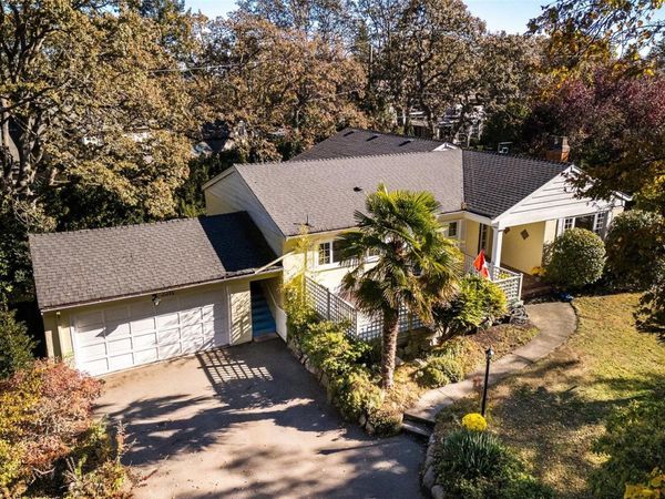 3315 Ripon Rd , Oak Bay, BC V8R 6G6