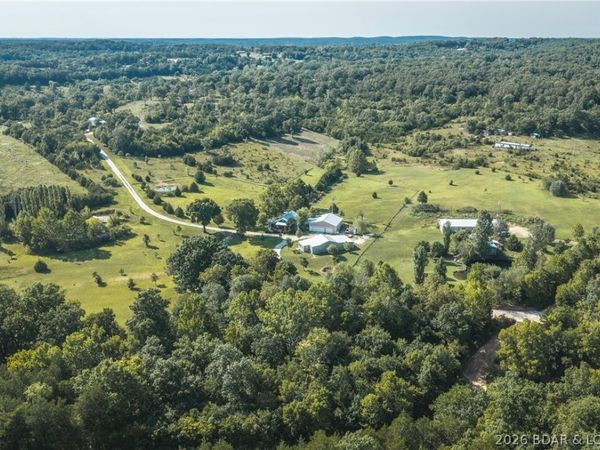 81 Meadowlark Road, Brumley, MO 65017