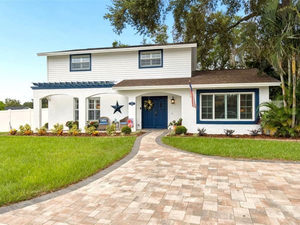 3133 W IDLEWILD AVENUE , TAMPA, FL 33614