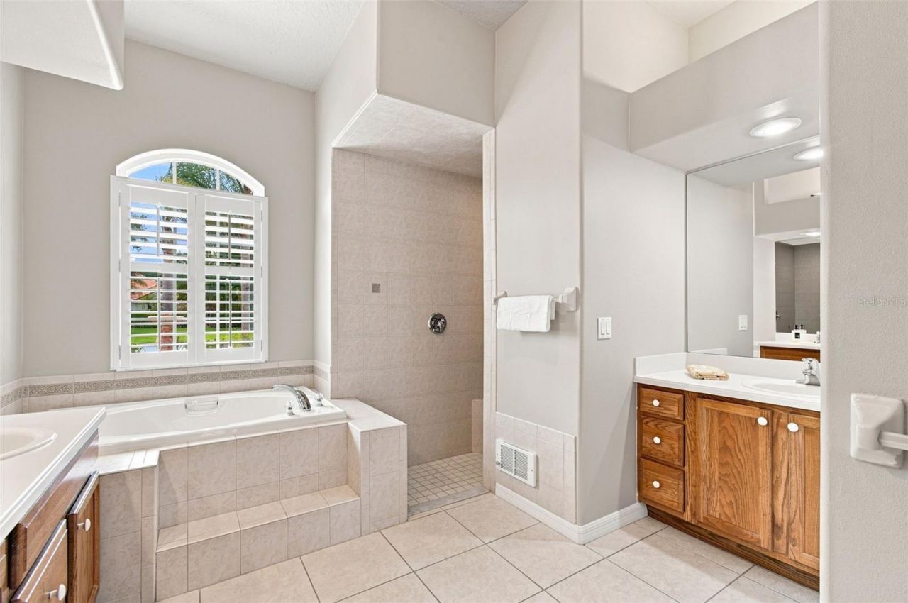 5102 Delacroix Drive, Brooksville, FL 34604 Photo