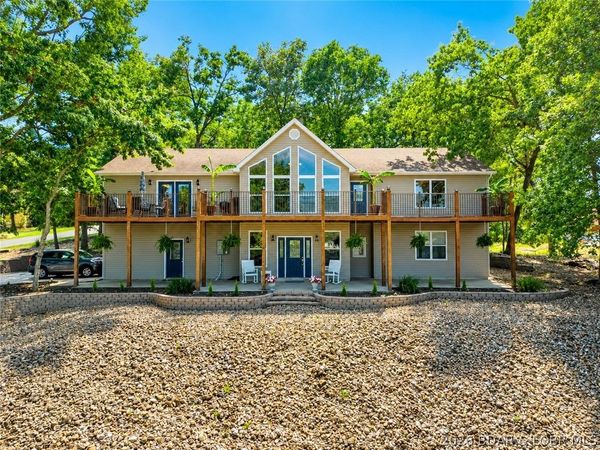 962 Grand View Drive, Sunrise Beach, MO 65079