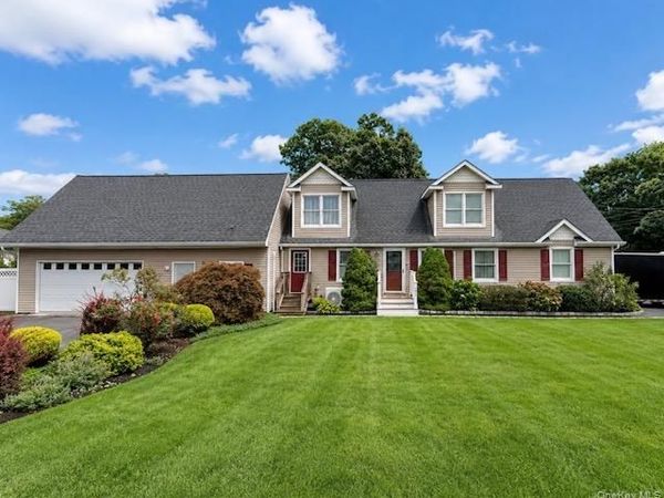 283 William Floyd Parkway , Shirley, NY 11967