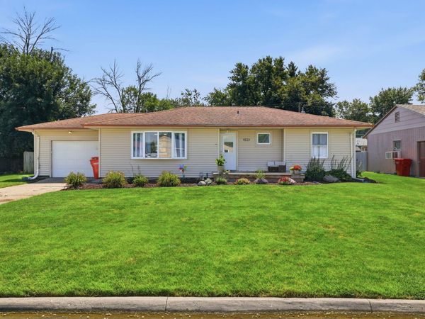 300 8th Avenue, Slater, IA 50244