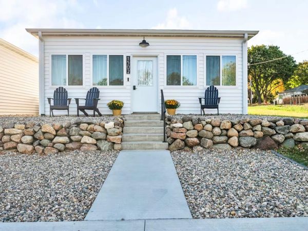 1502 Dundee Avenue , Spirit Lake, IA 51360