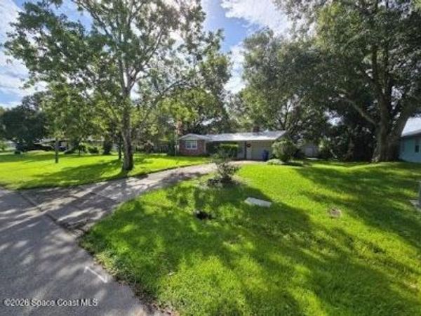 782 Dixie Terrace NW, Sebastian, FL 32958