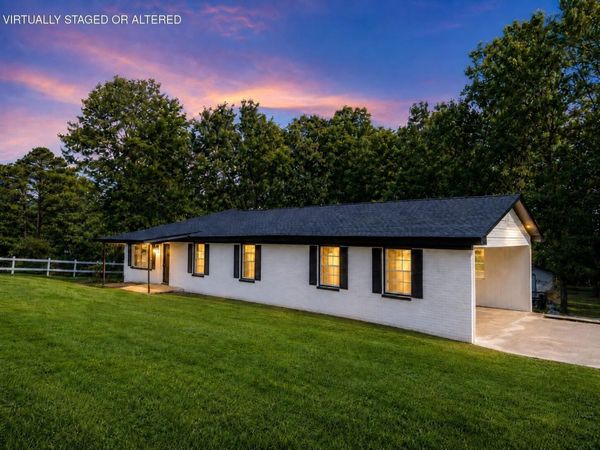 711 Walter Street , Athens, TN 37303