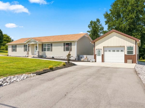 870 Newt Vanattia Rd , Hillsboro, TN 37342