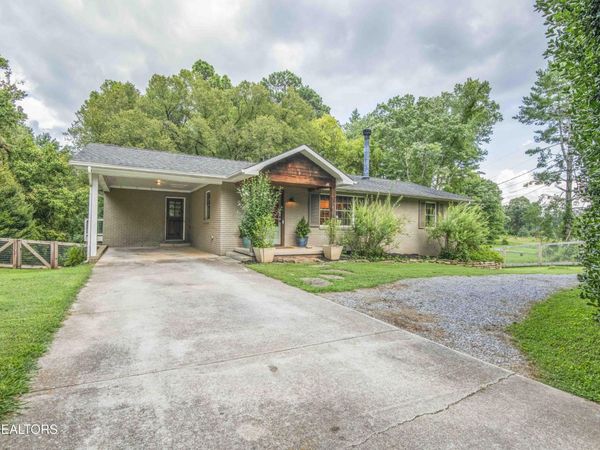 1932 Duncan Rd, Knoxville, TN 37919