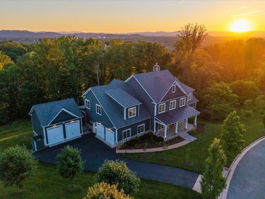 2330 HYLAND RIDGE DR, Charlottesville, VA 22911
