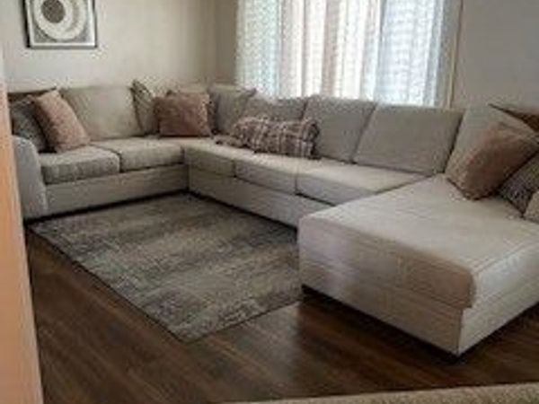 9913 Karmont Avenue, South Gate, CA 90280