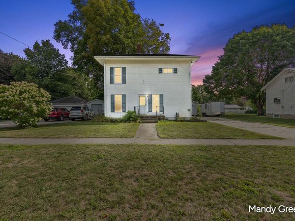 113 W Maple Street, Carson City, MI 48811