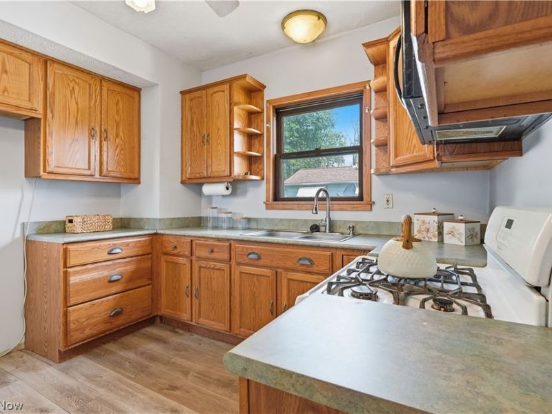 810 Dale Avenue, Willard, OH 44890 Photo 8