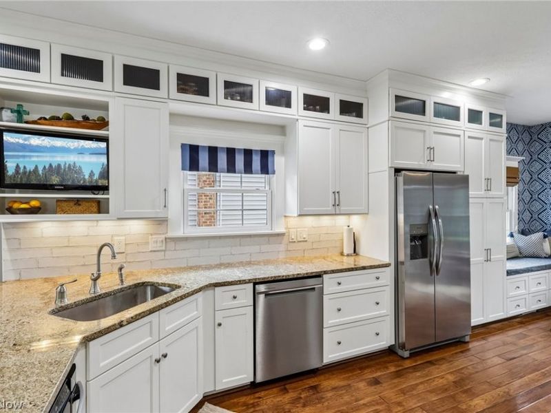 21160 Beachwood Drive, Rocky River, OH 44116 Photo 18