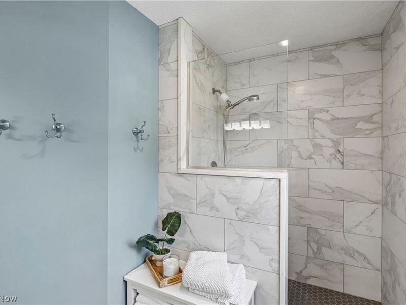 21160 Beachwood Drive, Rocky River, OH 44116 Photo 33