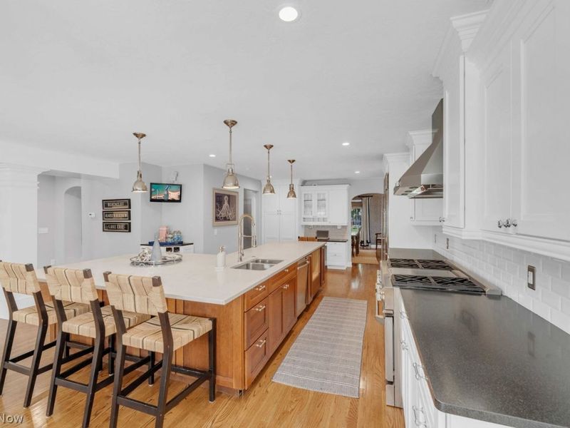 19637 Beach Cliff Boulevard, Rocky River, OH 44116 Photo 17