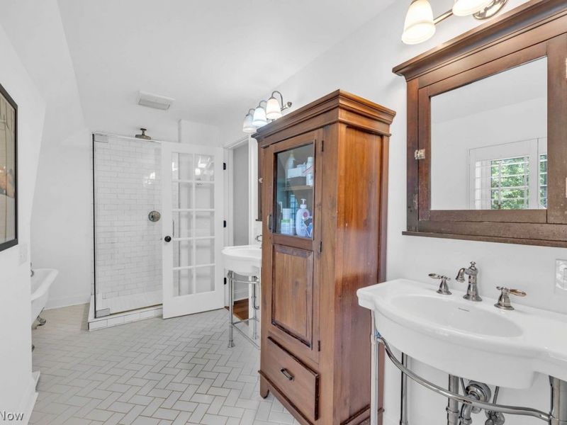 19637 Beach Cliff Boulevard, Rocky River, OH 44116 Photo 33