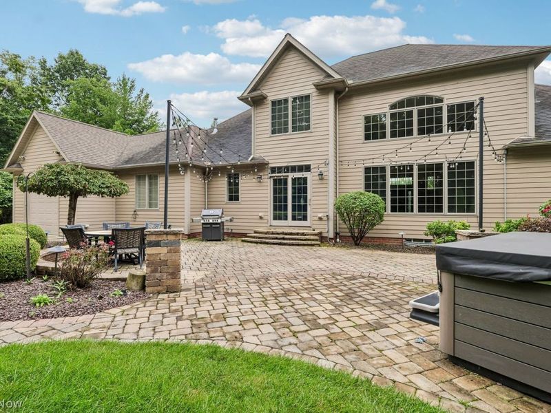 6836 Kyle Ridge Pointe, Canfield, OH 44406 Photo 3