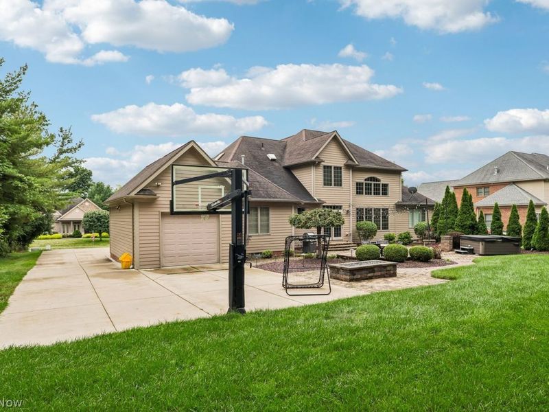 6836 Kyle Ridge Pointe, Canfield, OH 44406 Photo 4