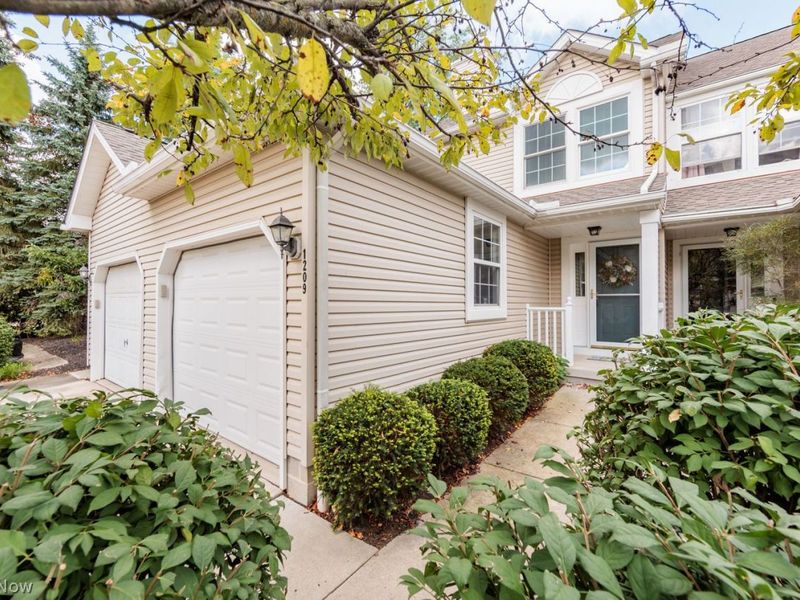 1209 Windmill Way S, Avon, OH 44011 Photo 1